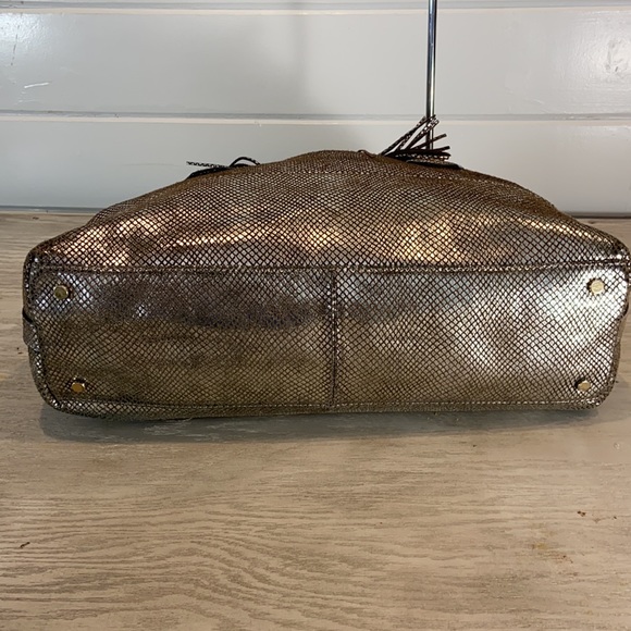 Antonio Melani silver snakeskin metallic satchel - Picture 8 of 12